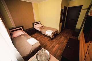 Гостиница Sibir Hotel Yakutsk Якутск Двухместный номер с 2 отдельными кроватями и душем-15